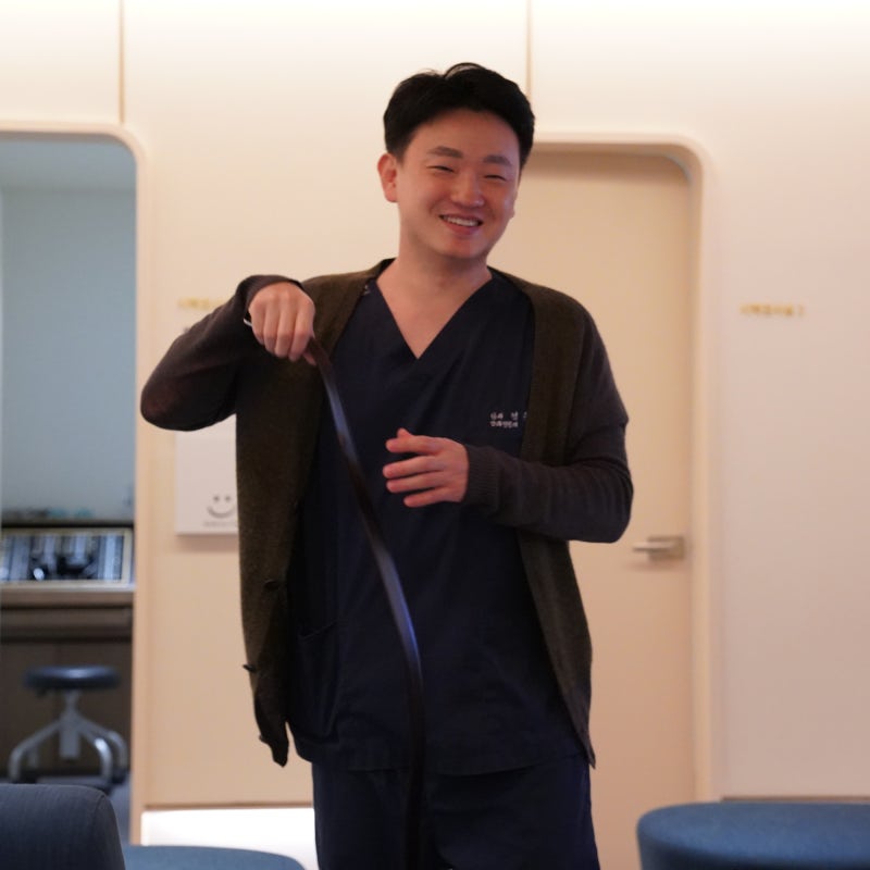 Pesta Ulang Tahun Direktur Utama Smile Eye Clinic Gangnam, Dr. Yeom Dong-ju! 사진 5