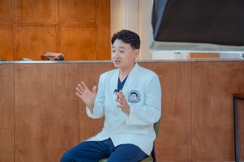 JTBC Sotamdaesil featuring Director Yeom Dong-ju 사진 5